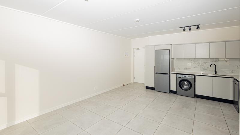 To Let 2 Bedroom Property for Rent in Sandown Western Cape
